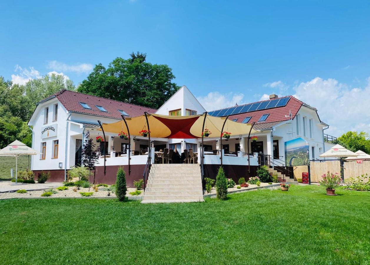 Tanyacsarda Panzio Bed & Breakfast